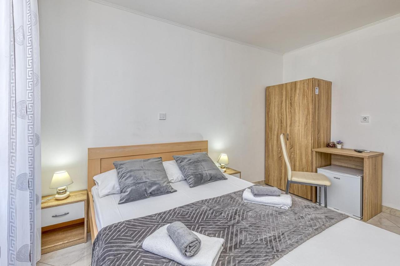 Rooms Vitoria On Joakim Square بوريتش المظهر الخارجي الصورة
