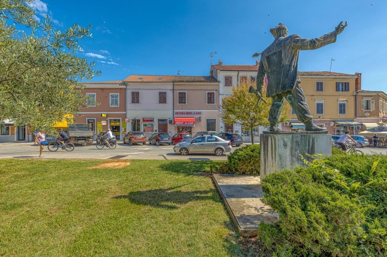Rooms Vitoria On Joakim Square بوريتش المظهر الخارجي الصورة